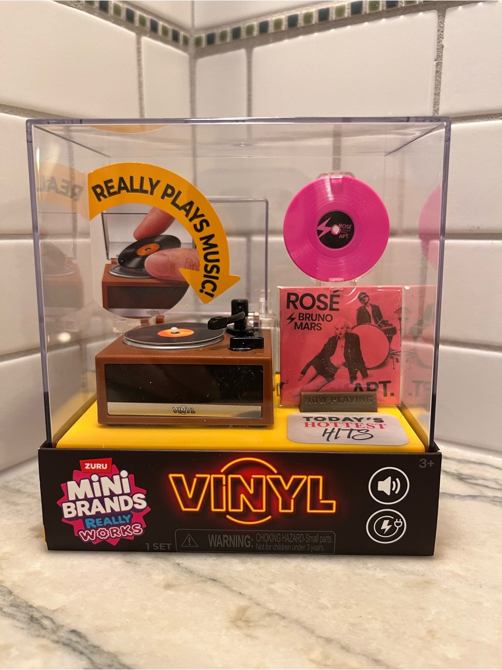 Mini Brands Vinyl Player & Mini Vinyl of "APT." by Rosé & Bruno Mars